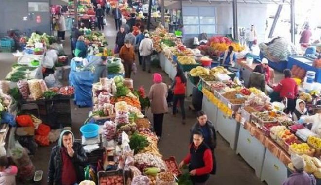 Produse alimentare confiscate de pe piața constănțeană. Ce nereguli au fost găsite - piatalegumecarnemiel13700x336-1524487058.jpg