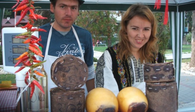 Piața Țărănească și Meșter(Ești) revin la Constanța - piatataraneasca-1319360733.jpg
