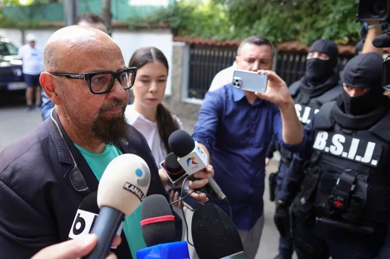 Primele declarații ale lui Piedone, după ce a fost ridicat de pe litoral și adus la percheziții. "Nu am făcut trafic de influență"
