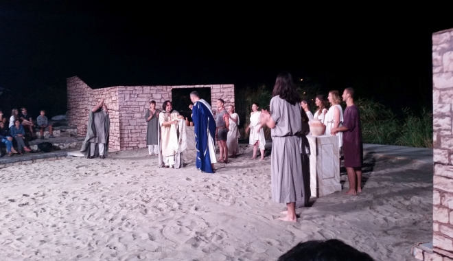 Spectacol dedicat lui Ovidius, în parcul Tăbăcăriei - piesa-1503822098.jpg