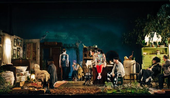 V-ați așezat comod în fotoliul de acasă? Acum dați start teatru! - piesetsc1-1585922643.jpg