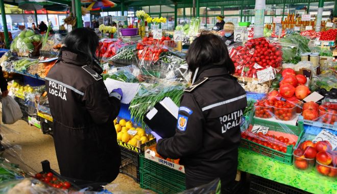Piețele agroalimentare sunt verificate în această perioadă de Poliția Locală - piete5-1584624269.jpg