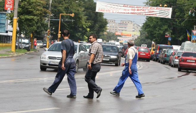 Atenție, pietoni! Unde acționează, astăzi, polițiștii rutieri - pietonitrecereneregulamentaramas-1409122856.jpg