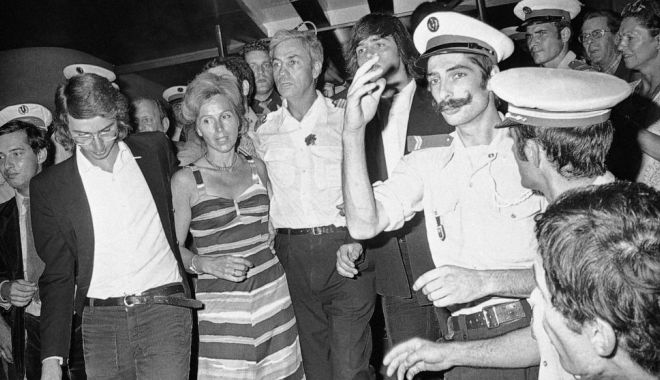 A murit un pilot de legendă. Nu și-a abandonat pasagerii, luați ostateci de teroriști! - pilotipnline-1553702667.jpg