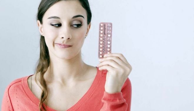 Durerile de cap, cele mai frecvente efecte secundare ale pilulelor contraceptive - pilule11-1661264092.jpg