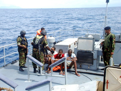 Pirații fac legea în Golful Guineea - pirati-1585249768.jpg