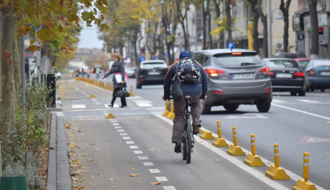 Pistă de biciclete și sens unic pe bulevardul Tomis, între Grand și Lupoaică - pistabicicletebulevardultomis-1478106736.jpg