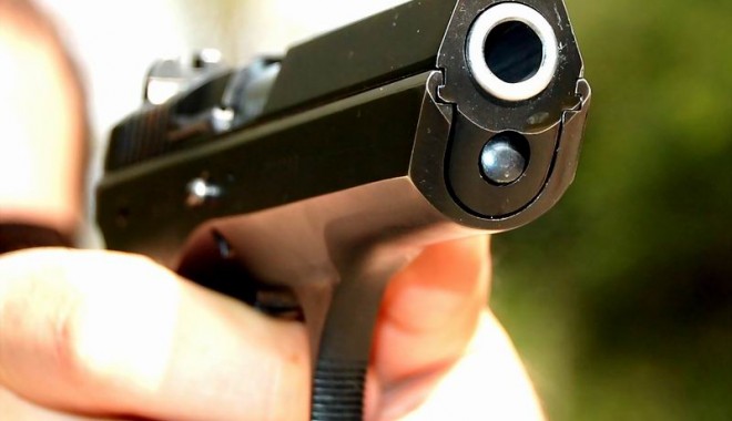 Lăsați de Poliție fără pistoale! - pistolfotomariusbatca-1335457329.jpg