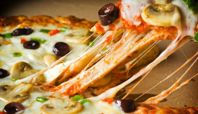 Ce țară a introdus, în premieră mondială, taxa pe grăsimi - pizza-1317476686.jpg
