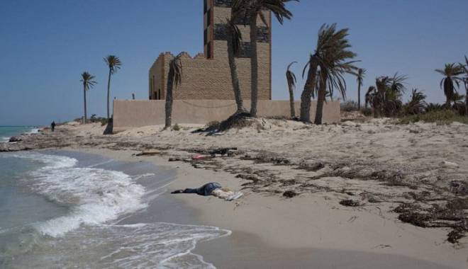 Cadavrele descompuse ale unor imigranți, descoperite pe o plajă din Mediterană - plaja-1439830295.jpg