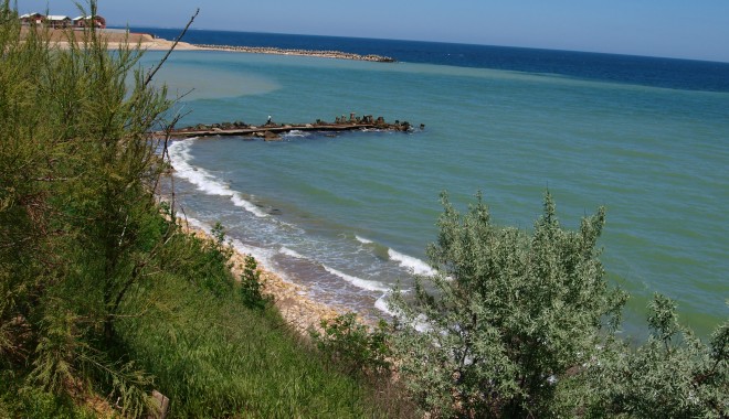 Cum se sărbătorește la Constanța Ziua Internațională a Mării Negre - plajafalezagunoaie-1414420247.jpg