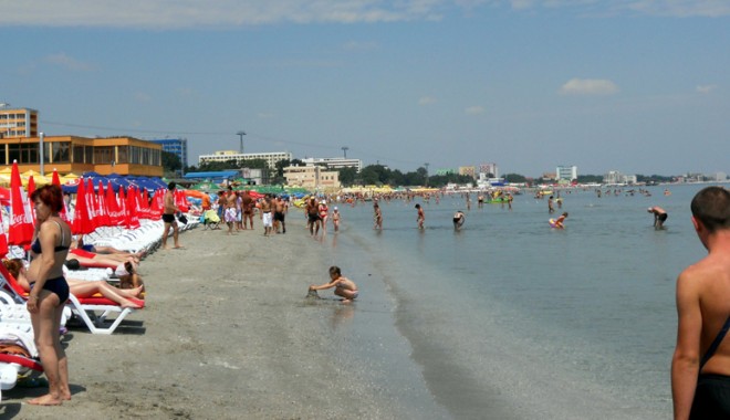 Plaja din Mamaia  a revenit la viață - plajamamaia69-1309801673.jpg