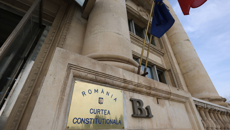 CCR dezbate astăzi sesizarea lui Nicușor Dan privind atribuirea gratuită a plajelor către autoritățile locale - plaje-1768980285.webp