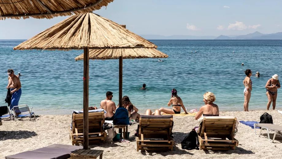 Plajele grecești aglomerate supravegheate cu ajutorul dronelor - plaje-grecia-1721566935.jpg