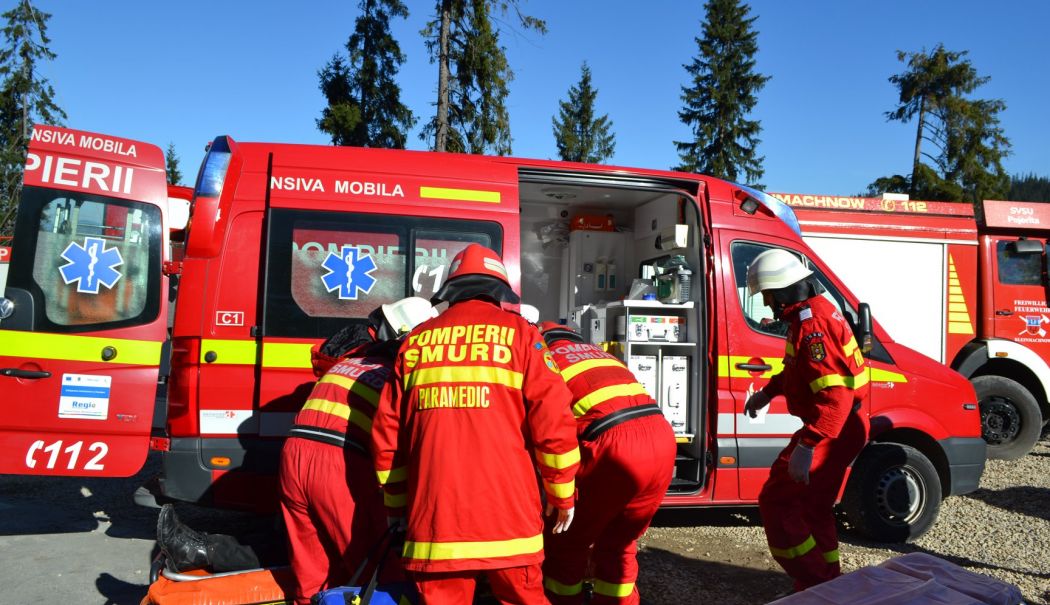A fost activat Planul Roşu de Intervenţie! S-a produs un accident în care au fost implicate patru mașini