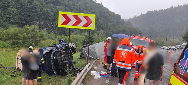 Plan Roșu de intervenție: Accident între un microbuz și un TIR pe DN 17 - plan-rosu-interventie-dn17-1721572051.jpg