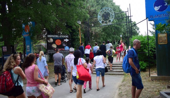 Planetariul din Constanța vă așteaptă să admirați sateliții și planetele - planetariu1-1533826204.jpg