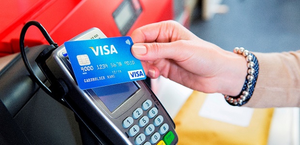 Plata salariilor în numerar ar putea să fie interzisă, iar toţi comercianţii obligaţi să accepte plata cu cardul - plata-1667313114.jpg