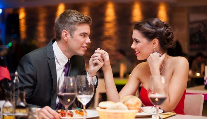 Plata unei mese în oraș. Ar trebui să plătească doar bărbatul? - plata-1696592075.jpg