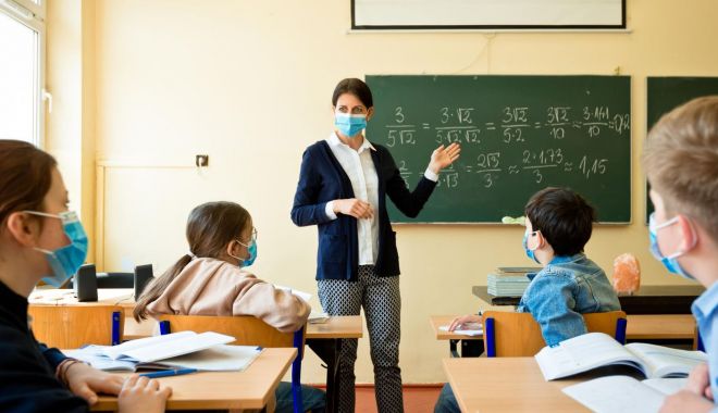 Veste bună pentru profesori! Când primesc banii pentru orele remediale - plataprofesorilor-1619360723.jpg