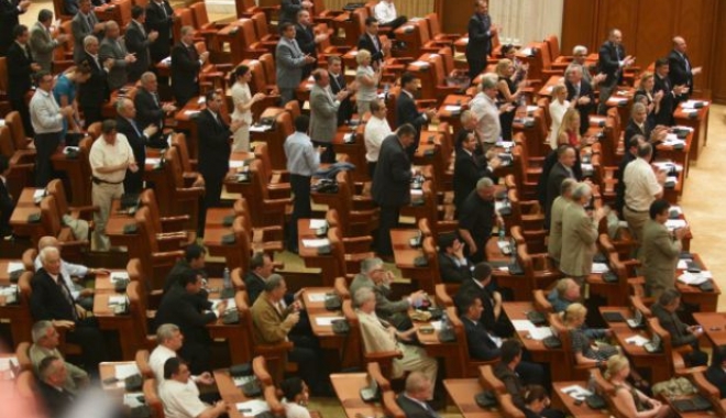 Legea salarizării, adoptată în plenul Camerei Deputaților - plenparlamentbun-1496828622.jpg