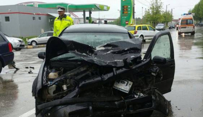 Ploaia și-a spus cuvântul! Accidentele s-au ținut lanț în Constanța - ploaia-1462381622.jpg