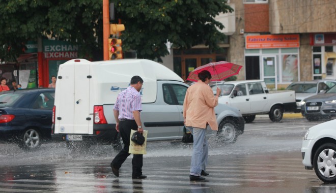Cer noros și averse, astăzi, la Constanța - ploaiebaltiinundatii26-1402902279.jpg