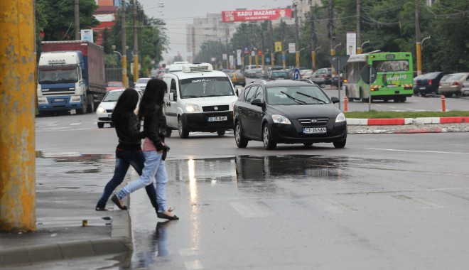 Cum va fi vremea săptămâna viitoare, la Constanța - ploaiebaltimasini12-1355660234.jpg