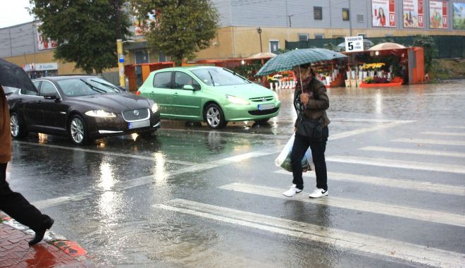 REVIN PLOILE! Informare meteo de vreme rea, valabilă în toată ţara!