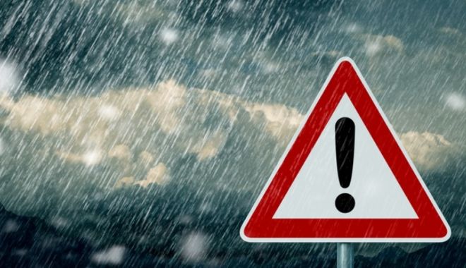 Ploaie torenţială pe A2 Bucureşti-Constanţa şi A4 Ovidiu-Agigea; există risc de acvaplanare - ploaietorentiala-1678562811.jpg