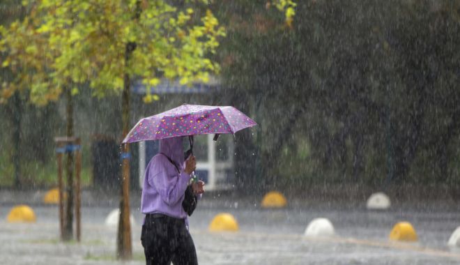 SE STRICĂ VREMEA ÎN TOATĂ ŢARA! Ploi şi intensificări ale vântului, timp de două zile