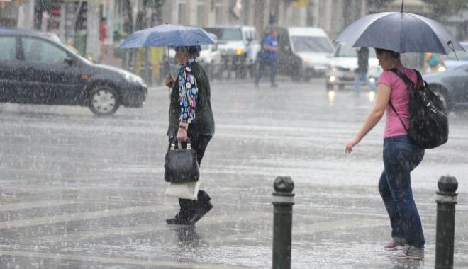 Nu scăpăm de vremea rea! Informare meteo pentru întreaga țară! - ploitorentialeinterior-1558527088.jpg