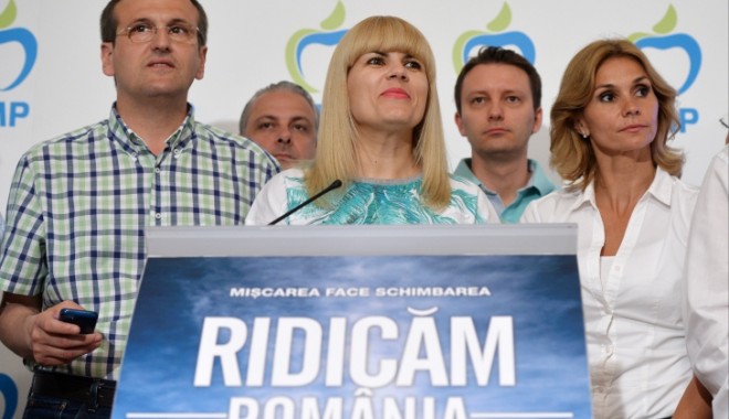 Congres PMP / Și Adrian Papahagi se retrage din cursa pentru șefia partidului. Au mai rămas doar doi candidați - pmp070674030100-1402139893.jpg
