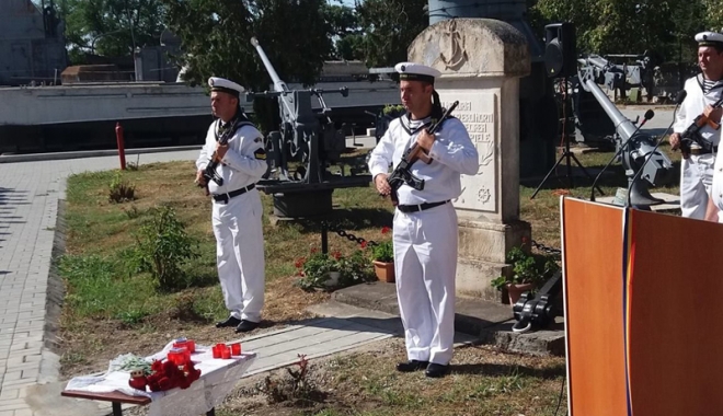 PMP Constanța a depus coroane de flori la Monumentul Eroilor - pmpactiuneeroi-1472230934.jpg
