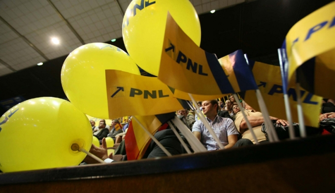 PMP racolează de la PNL, liberalii se bucură că scapă de 