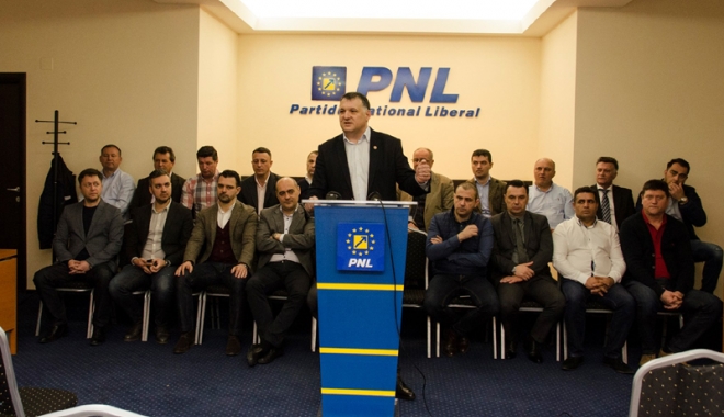 Deputatul Bogdan Huțucă și-a anunțat candidatura la șefia PNL Constanța. Primarii fac scut în jurul lui - pnlcandidaturabogdanhutuca-1490537152.jpg