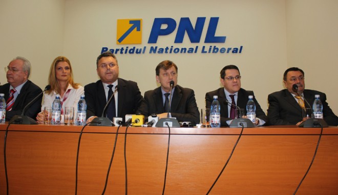 Cum a primit Crin Antonescu botezul liberal la Constanța - pnlcrinantonescu-1324502026.jpg