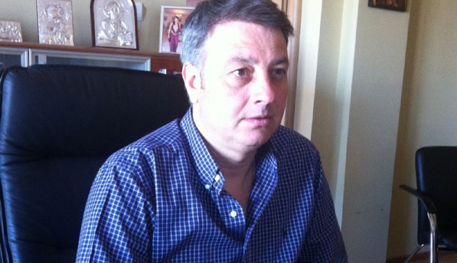 Primarul Florin Mitroi, reconfirmat ca președinte PNL Valu lui Traian - pnlflorinmitroi45-1491749231.jpg