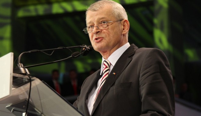 PNL îi cere lui Oprescu să rămână independent și neutru - pnliicereluioprescu-1406196470.jpg