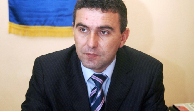 PNL merge pe mâna  lui George Cojocaru  la Primăria Murfatlar - pnlmergelamurfatlarcugeorgecojoc-1460295600.jpg