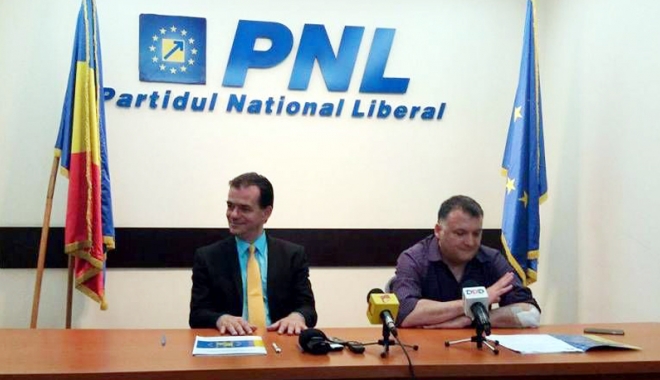 Ludovic Orban îi curtează pe liberalii din Constanța. Bogdan Huțucă, dorit în conducerea PNL - pnlorbansihutuca-1495976375.jpg
