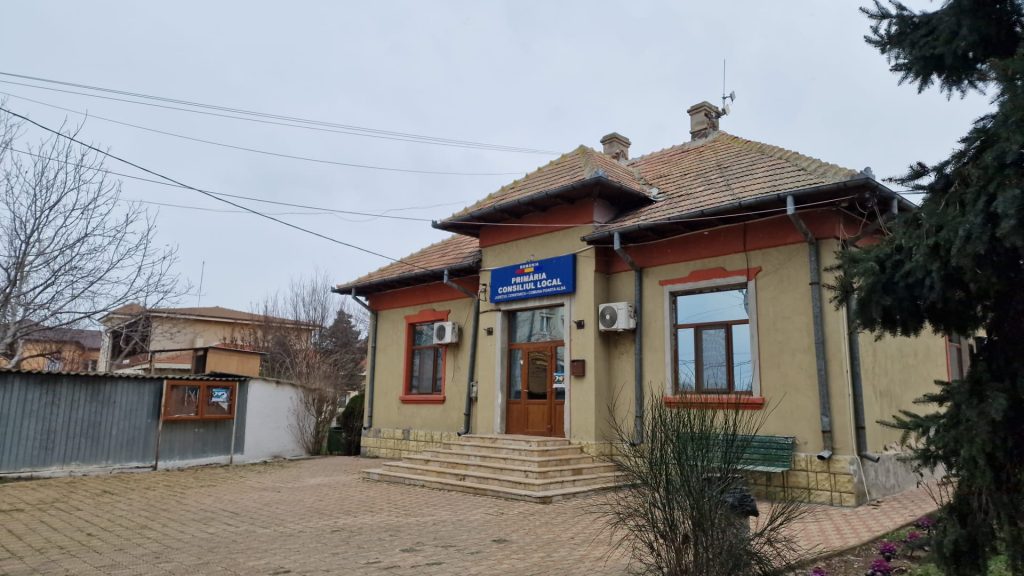 Primăria Poarta Albă reabilitează dispensarul din localitate - poarta-alba-1728154489.jpg