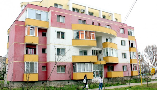 RECORD la întreținere: cum să încălzești o garsonieră cu 700 de lei - poarta6blocob98-1333736568.jpg