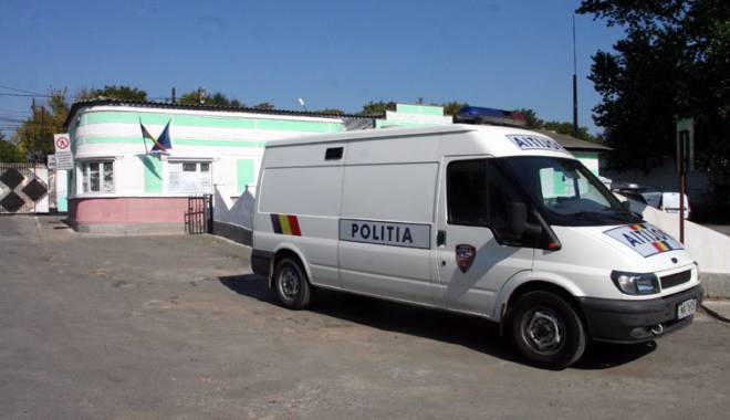 O zi în penitenciar pentru elevii din Constanța - poartaalbapenitenciarintrare1-1418755041.jpg
