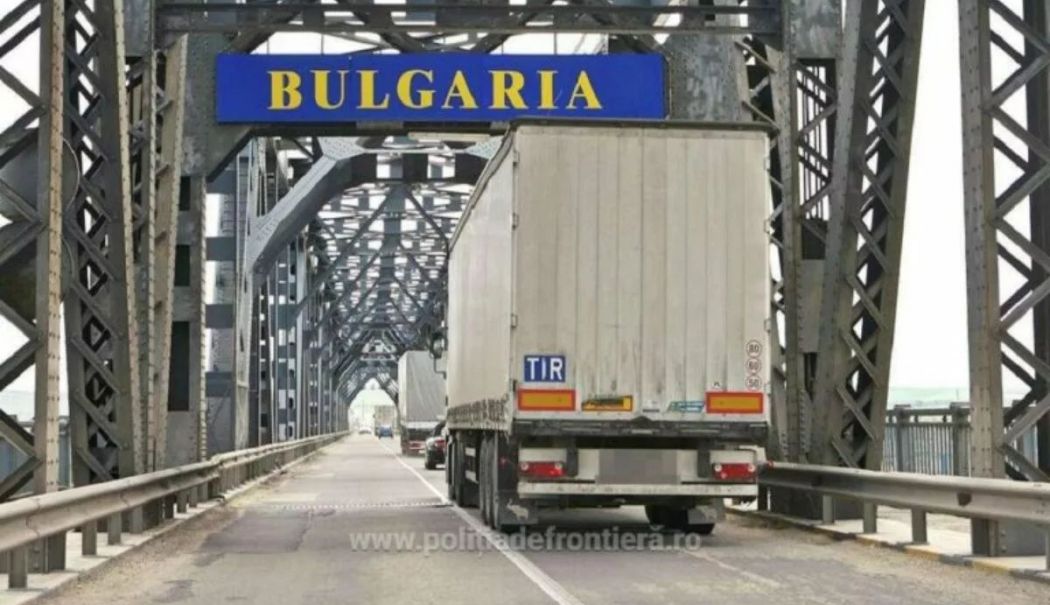 Românii care merg în Grecia, în vara asta, trebuie să se înarmeze cu răbdare. Podul Ruse-Giurgiu intră în reparații