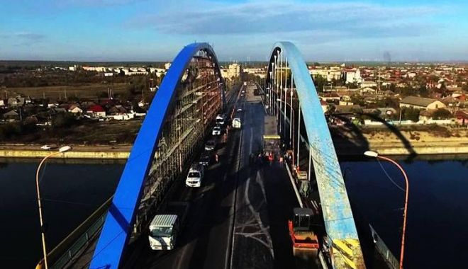 Alertă în Medgidia. O persoană s-a aruncat de pe pod - pod1-1642327178.jpg