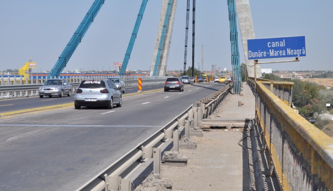 Vești proaste!  Află până când se va circula cu RESTRICȚII pe PODUL de la AGIGEA - podagigea1351615921-1367245831.jpg