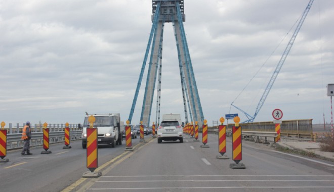 Podul de la Agigea nu se mai închide. Ponta a cerut o nouă expertiză - podagigea4-1380129286.jpg