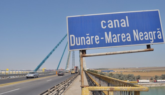 Podul Agigea, închis traficului și mâine - podagigea47-1351158692.jpg