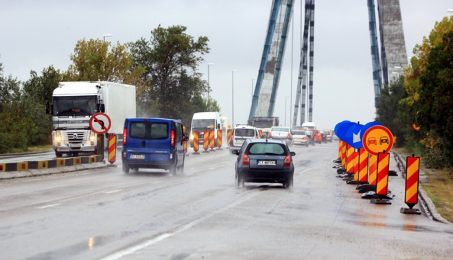 Veste bună! Podul de la Agigea va putea fi traversat și de autovehicule mai mari de 3,5 tone - podagigea91383674838-1385483567.jpg